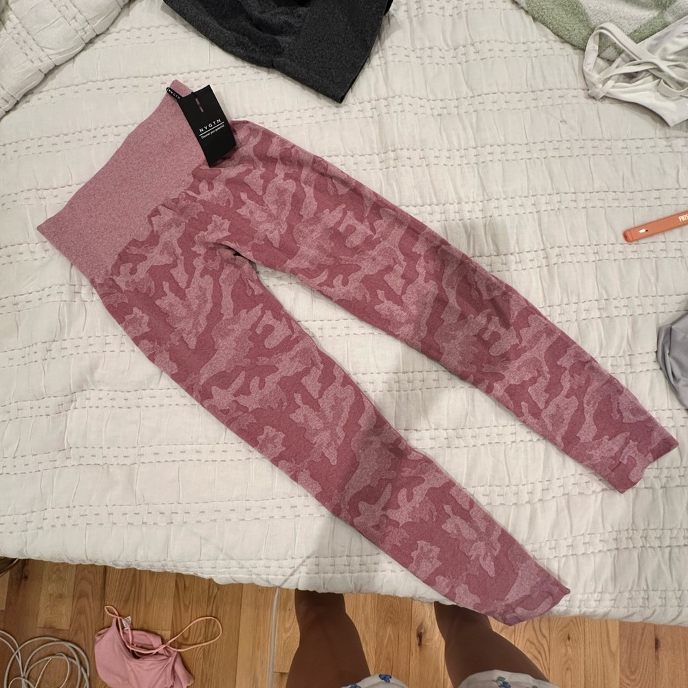 NVGTN Pink Camo Leggings